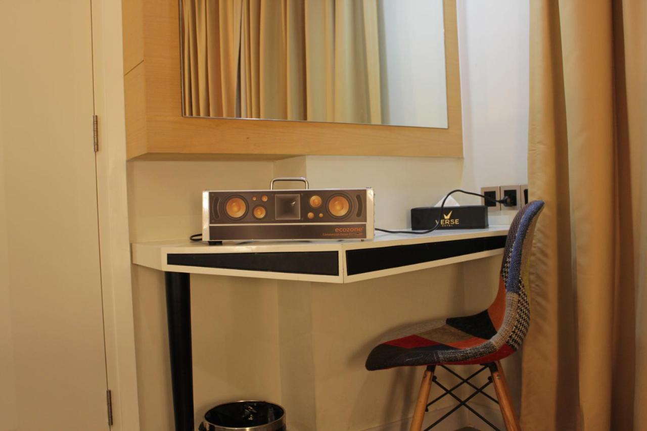 Verse Luxe Hotel Wahid Hasyim Jakarta Extérieur photo